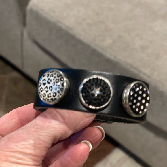 Paper Doll ROCK Cuff - Picture 9 of 11